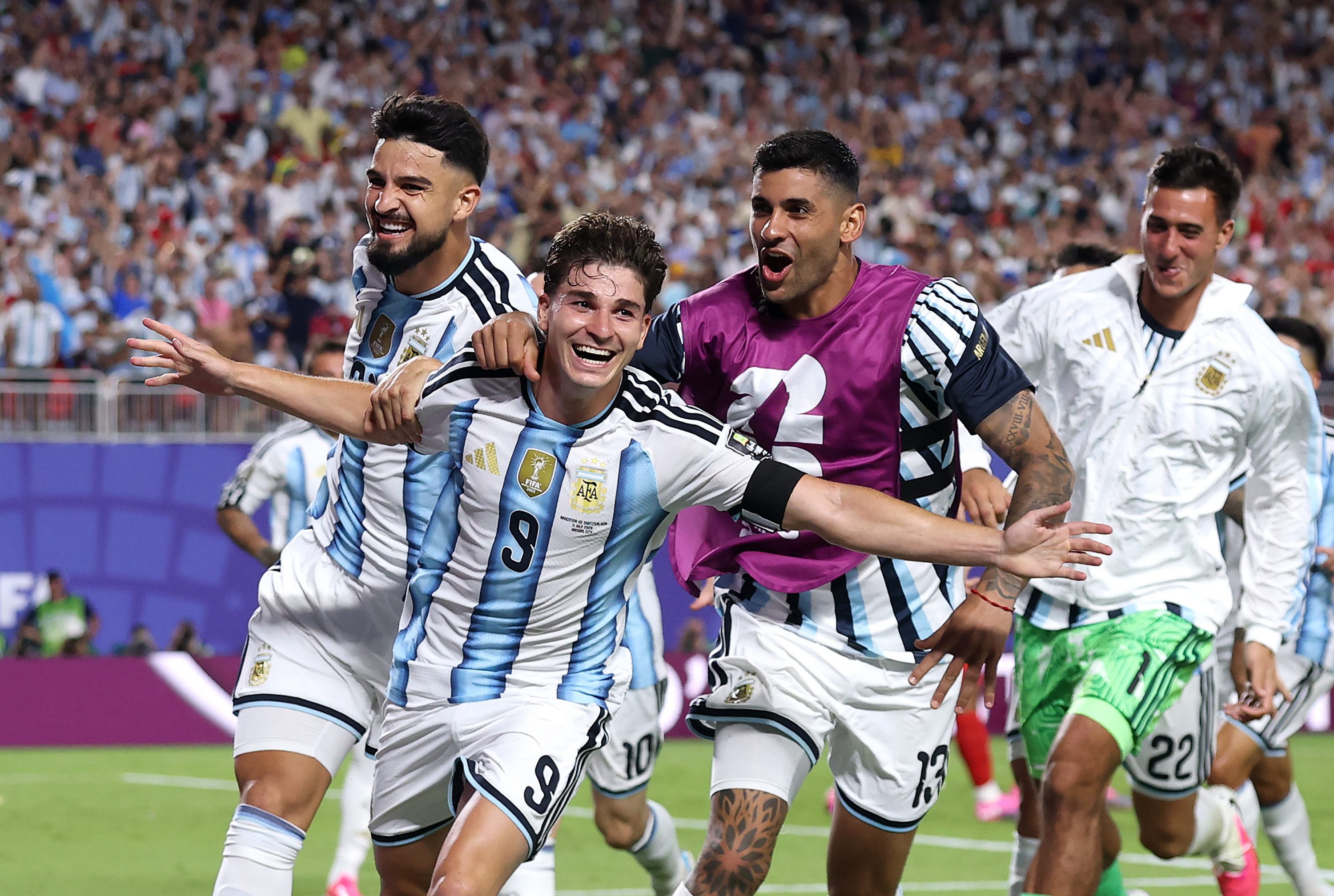 Julián Álvarez celebra un gol en el partido Argentina vs Suiza del Mundial 2026.